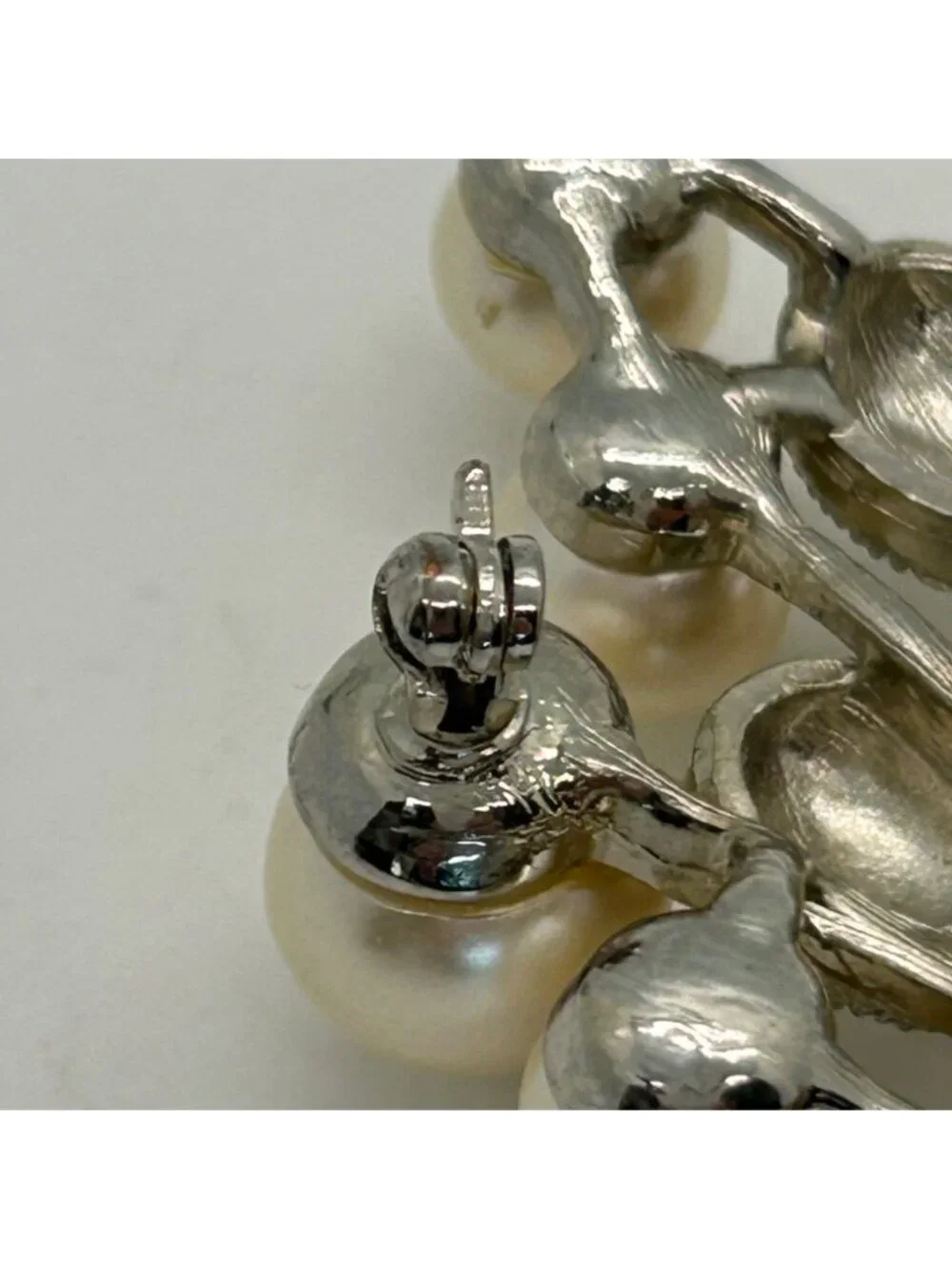 Vintage Faux Pearl Brooch Statement Silver-tone Balloon Bouquet with Bow 2.5 In
